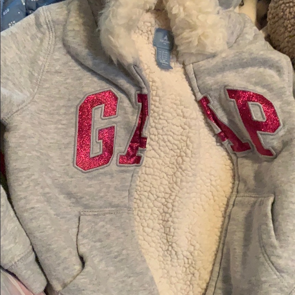 Gap sweater 3t
